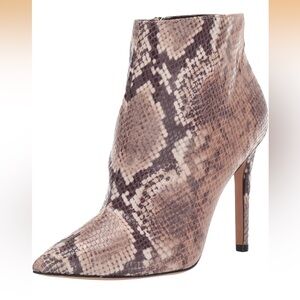 Jessica Simpson Women's Paytie Ankle Boot